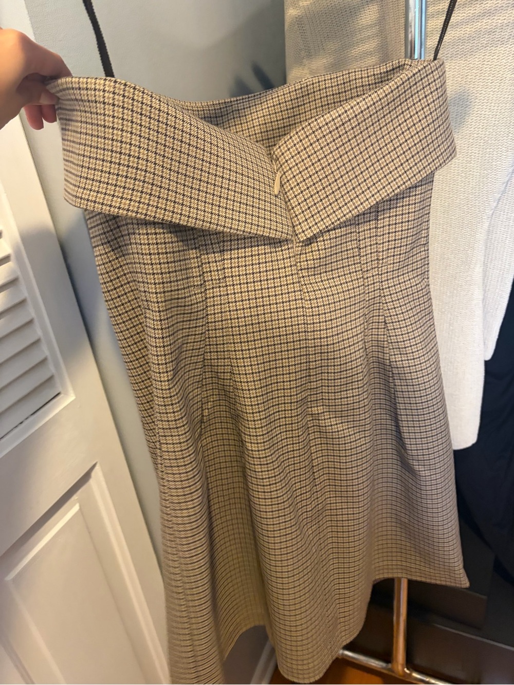 Helsa Strapless Tan Plaid Mini Dress - Picture 5 of 5